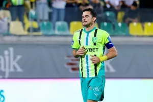 Με δέκα… η ΑΕΚ στο μεγάλο ΤΕΛΙΚΟ! (Φώτος)