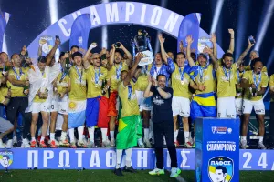 (ΦΩΤΟΣ) Η φιέστα της Πάφος FC