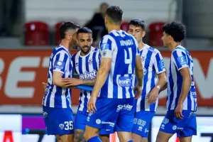 Έκλεισε με νίκη η Ανόρθωση, αποχαιρέτησε η Νέα Σαλαμίνα