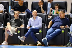 ΠΡΩΤΑΘΛΗΤΡΙΑ η Πετρολίνα ΑΕΚ! (φώτος)