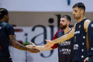 ΠΡΩΤΑΘΛΗΤΡΙΑ η Πετρολίνα ΑΕΚ! (φώτος)