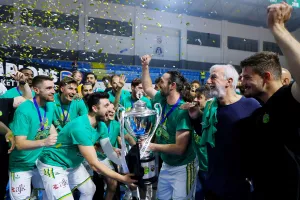 ΠΡΩΤΑΘΛΗΤΡΙΑ η Πετρολίνα ΑΕΚ! (φώτος)