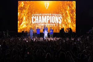 (ΦΩΤΟΣ) Η φιέστα της Πάφος FC