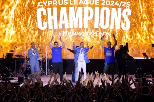 (ΦΩΤΟΣ) Η φιέστα της Πάφος FC