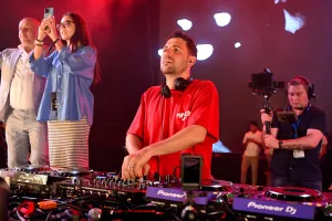 Dimitri Vegas/ Ποστάρισμα... με Λομάκιν! (Φώτο)