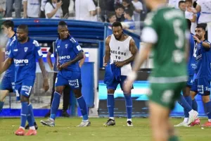 Τεσσάρα και… επισφράγιση της ιστορικής παραμονής (φώτος)