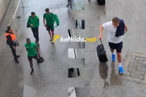 (Φώτος Kerkida) Η άφιξη Ομόνοιας και Απόλλων 