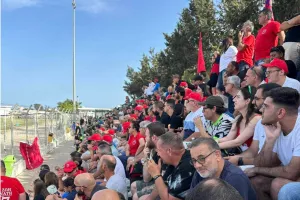 (Φώτο) Έντονη παρουσία από τους φίλους της Αλκής 