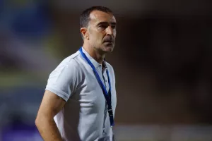 "Βγάζω το καπέλο στη διοίκηση που κράτησε τον Καρσέδο"