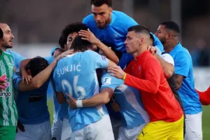 ΝΑΙ... ΕΦΕΡΑΝ το πρωτάθλημα στο Παφιακό! (φώτος)