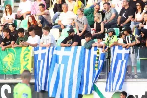 Με δέκα… η ΑΕΚ στο μεγάλο ΤΕΛΙΚΟ! (Φώτος)