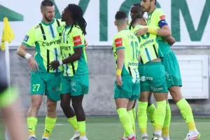 Με δέκα… η ΑΕΚ στο μεγάλο ΤΕΛΙΚΟ! (Φώτος)