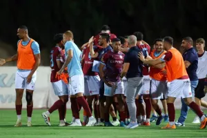 Έξι γκολ, αγωνία και τελικά Βυσσινί-ΠΑΡΑΜΟΝΗ!