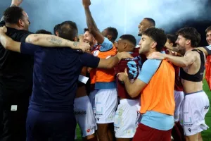 Έξι γκολ, αγωνία και τελικά Βυσσινί-ΠΑΡΑΜΟΝΗ!