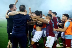 Έξι γκολ, αγωνία και τελικά Βυσσινί-ΠΑΡΑΜΟΝΗ!