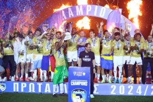 (ΦΩΤΟΣ) Η φιέστα της Πάφος FC
