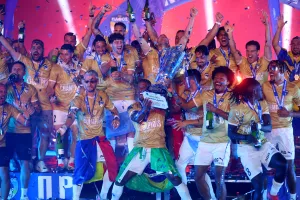 (ΦΩΤΟΣ) Η φιέστα της Πάφος FC