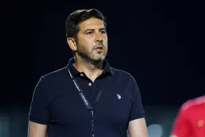 Συμφωνία με Νικολάου