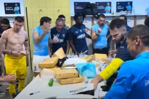 (Βίντεο Kerkida) Το πάρτι στα αποδυτήρια 