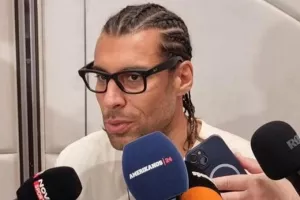 Πρίντεζης για Σπανούλη: "Ξέρει ότι χαίρομαι με αυτά που κάνει, αλλά ήρθα να υποστηρίξω τον Ολυμπιακό"