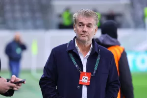 Συνάντηση με Παπασταύρου