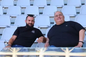 ΔΙΠΛΟ... με ανατροπή ο Άρης! (Φώτος)