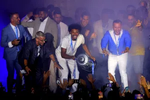 (ΦΩΤΟΣ) Η φιέστα της Πάφος FC