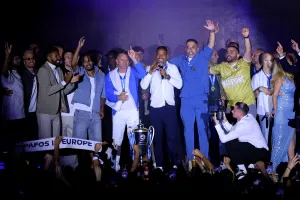 (ΦΩΤΟΣ) Η φιέστα της Πάφος FC
