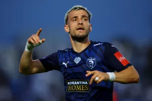 Ντράγκομιρ (9-4) 