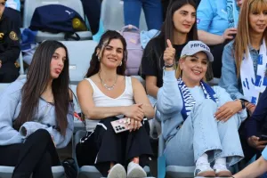 (ΦΩΤΟΡΕΠΟΡΤΑΖ) Πήραν θέση οι Παφίτες 