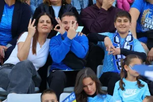 (ΦΩΤΟΡΕΠΟΡΤΑΖ) Πήραν θέση οι Παφίτες 