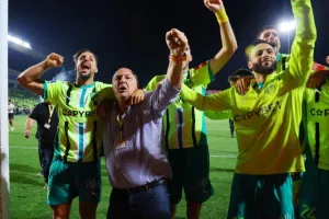 ΚΥΠΕΛΛΟΥΧΟΣ η ΑΕΚ στα πέναλτι με... ήρωα τον Αλομέροβιτς! (Φώτος)