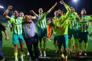ΚΥΠΕΛΛΟΥΧΟΣ η ΑΕΚ στα πέναλτι με... ήρωα τον Αλομέροβιτς! (Φώτος)