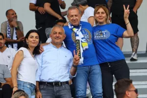 Φωτορεπορτάζ/ Ο κόσμος στο "Αλφαμέγα"
