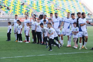 Με χατ-τρικ του Ανγκέλσκι... έκλεισε με νίκη στην Αρένα