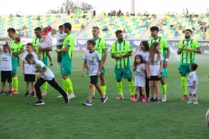 Με χατ-τρικ του Ανγκέλσκι... έκλεισε με νίκη στην Αρένα