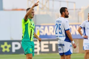 Με χατ-τρικ του Ανγκέλσκι... έκλεισε με νίκη στην Αρένα