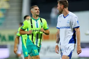 Με χατ-τρικ του Ανγκέλσκι... έκλεισε με νίκη στην Αρένα