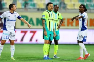 Με χατ-τρικ του Ανγκέλσκι... έκλεισε με νίκη στην Αρένα
