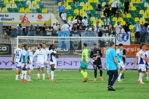 Με χατ-τρικ του Ανγκέλσκι... έκλεισε με νίκη στην Αρένα