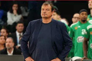 Αταμάν: “Είδαμε ως ασέβεια την κίνηση της Εφές να προπονηθεί στο γήπεδο του Ολυμπιακού, σοκαρίστηκα όταν το άκουσα”