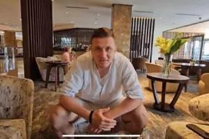 Σπιλέφσκι... στα ελληνικά: "Αγάπη, μωράκι, άγγελε μου και σ' αγαπώ"