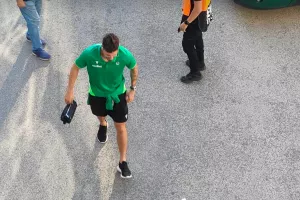 (ΦΩΤΟΣ kerkida) Η άφιξη της Ομόνοιας 