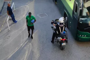 (ΦΩΤΟΣ kerkida) Η άφιξη της Ομόνοιας 