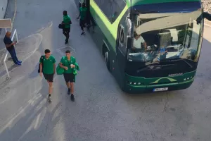 (ΦΩΤΟΣ kerkida) Η άφιξη της Ομόνοιας 