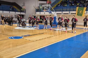 ΠΡΩΤΑΘΛΗΤΡΙΑ η Πετρολίνα ΑΕΚ! (φώτος)