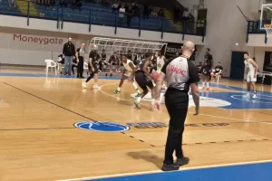 ΠΡΩΤΑΘΛΗΤΡΙΑ η Πετρολίνα ΑΕΚ! (φώτος)