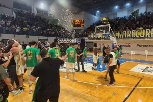 ΠΡΩΤΑΘΛΗΤΡΙΑ η Πετρολίνα ΑΕΚ! (φώτος)