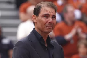 Ράγισαν καρδιές στην τελετή του Roland Garros για την απόσυρση του Ναδάλ