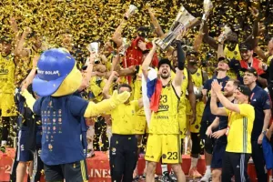 Πρωταθλήτρια Ευρώπης η Φενέρμπαχτσε (φώτος)